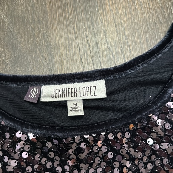 NEW WITH TAG JENNIFER LOPEZ NAVY SEQUIN TOP SIZE MEDIUM - Picture 3 of 5